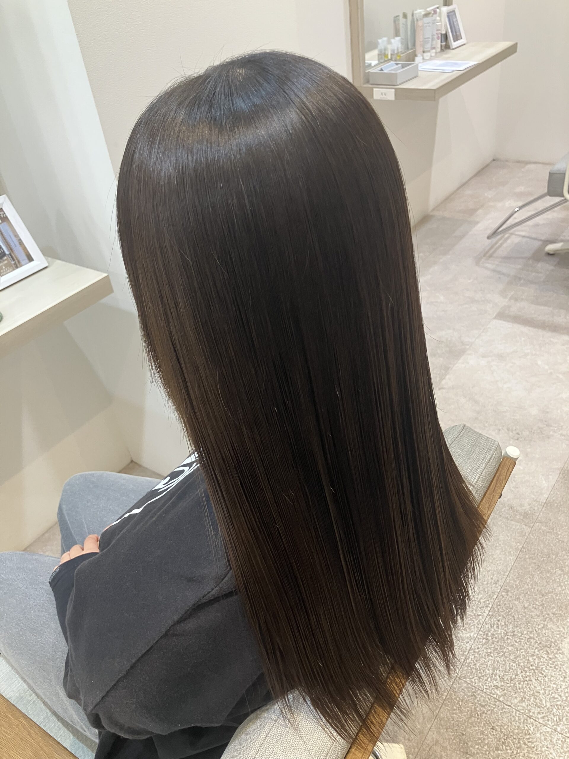 冬のメンテナンス縮毛矯正　狭山市柏原美容室warawa(わらわ)