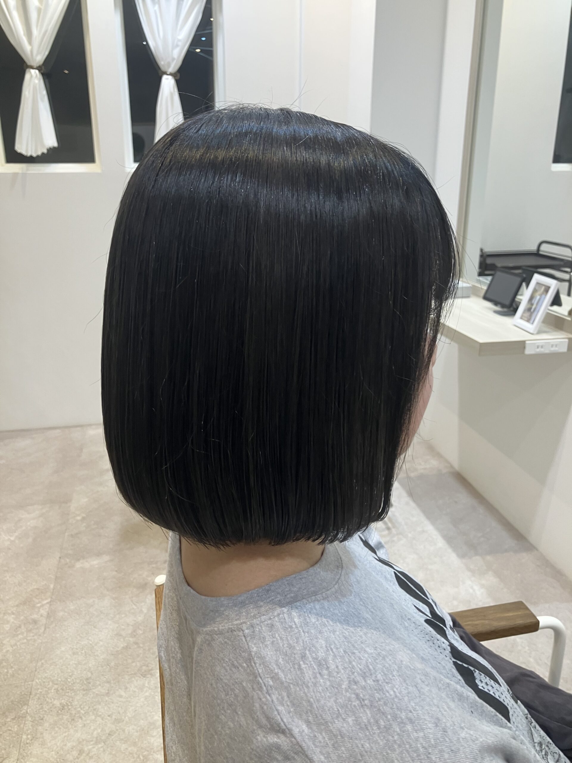 仕事モードブルーブラック 狭山市柏原美容室warawa(わらわ)