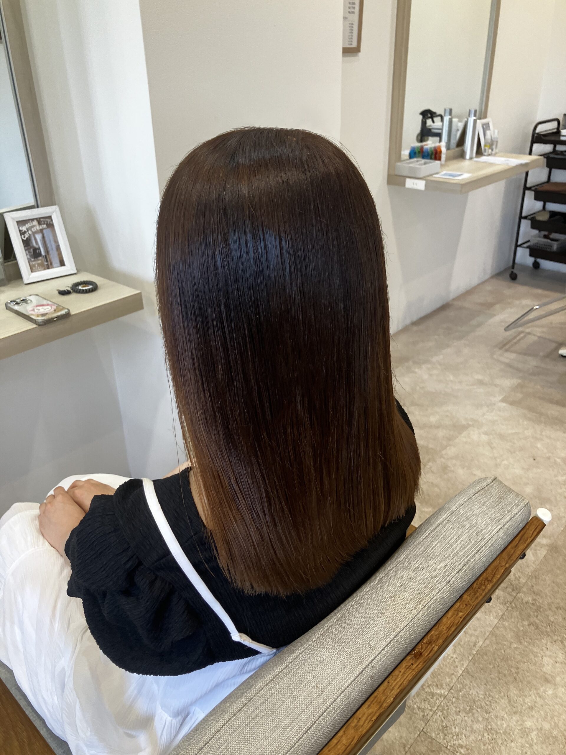 膨らみを抑えたスタイル 狭山市柏原美容室warawa(わらわ)